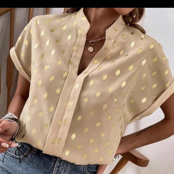Tops - Plus Cream Tee with Gold Pattern